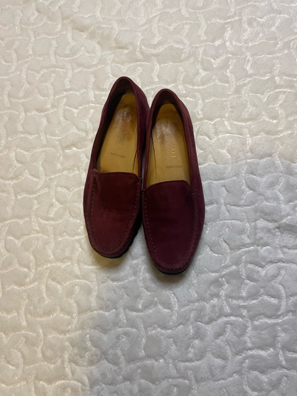 PASCUCCI Women’s Burgundy Suede Slip-On Loafers